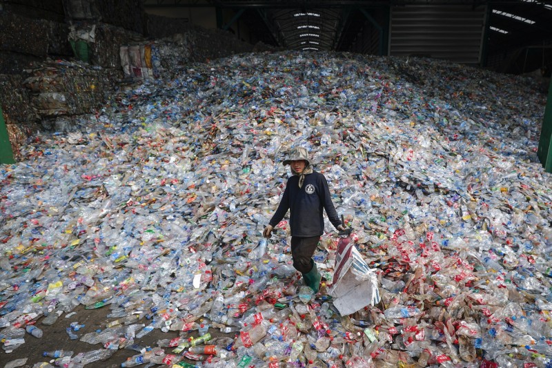 塑料：科学家发现100%可回收塑料！每年可节约数万亿美元