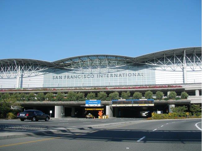 旧金山：旧金山机场响应环保 禁售一次性瓶装水