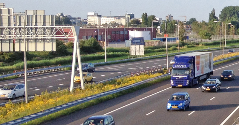 荷兰：为减氮氧化物污染　荷兰降低日间车速上限至时速100公里