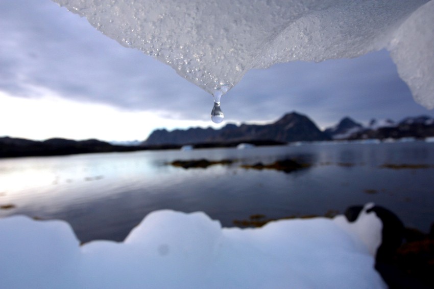 冰川：科学家首次分析 地球30年间失去28万亿吨冰