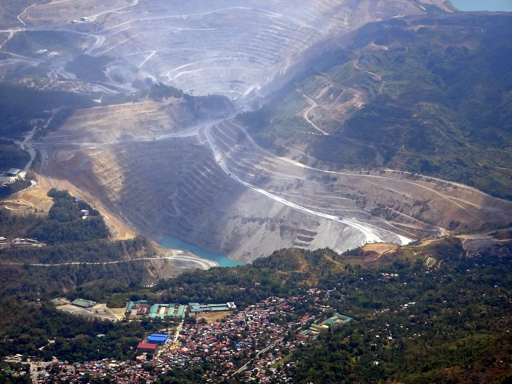 菲律宾：菲律宾最狂环境部长病逝后 政府将重新核准矿场营运