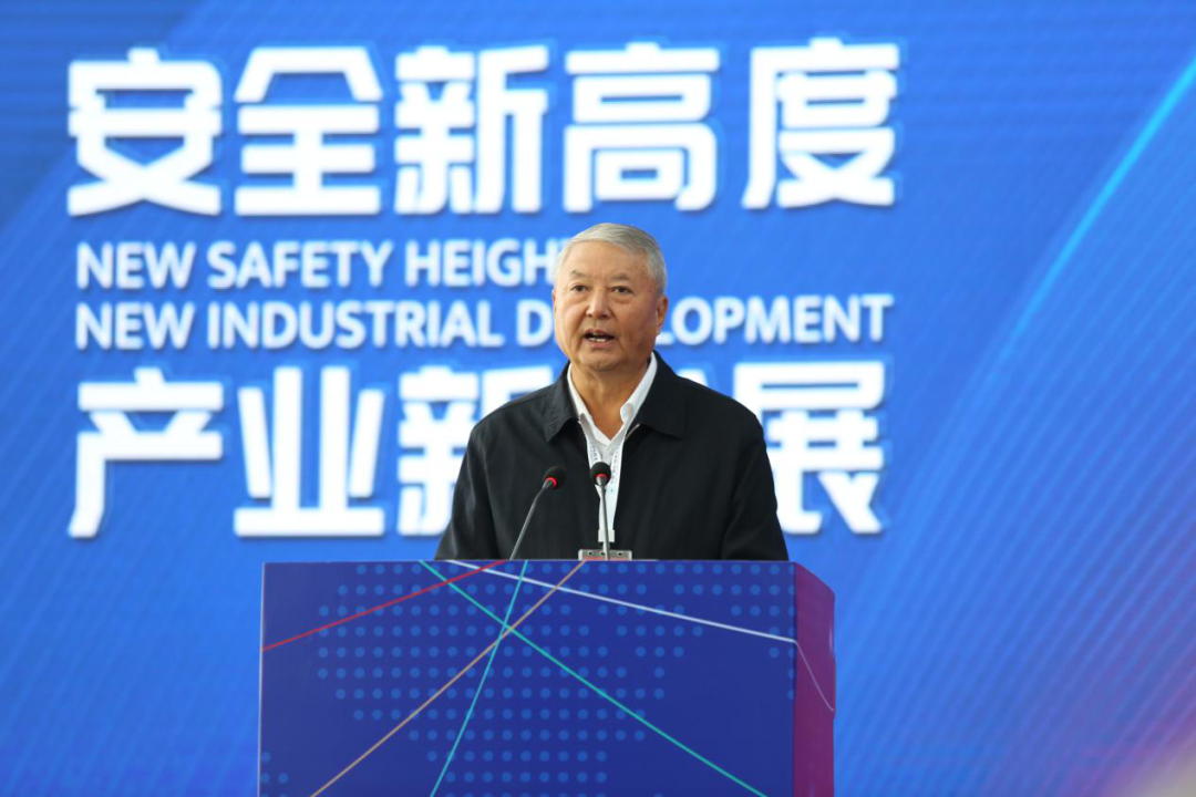 核电：中国核学会理事长王寿君我国核能产业进入发展机遇期